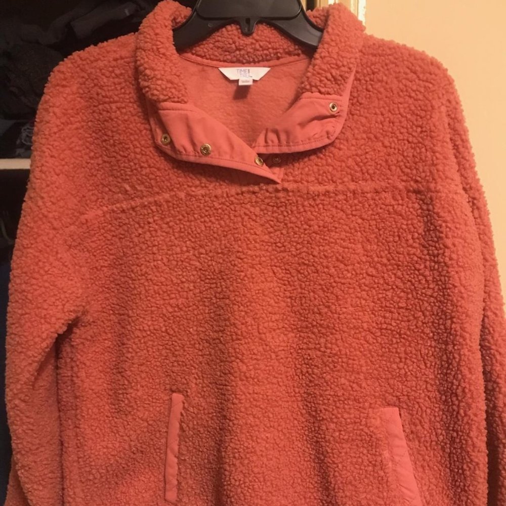 Time and Tru Fleece Pullover